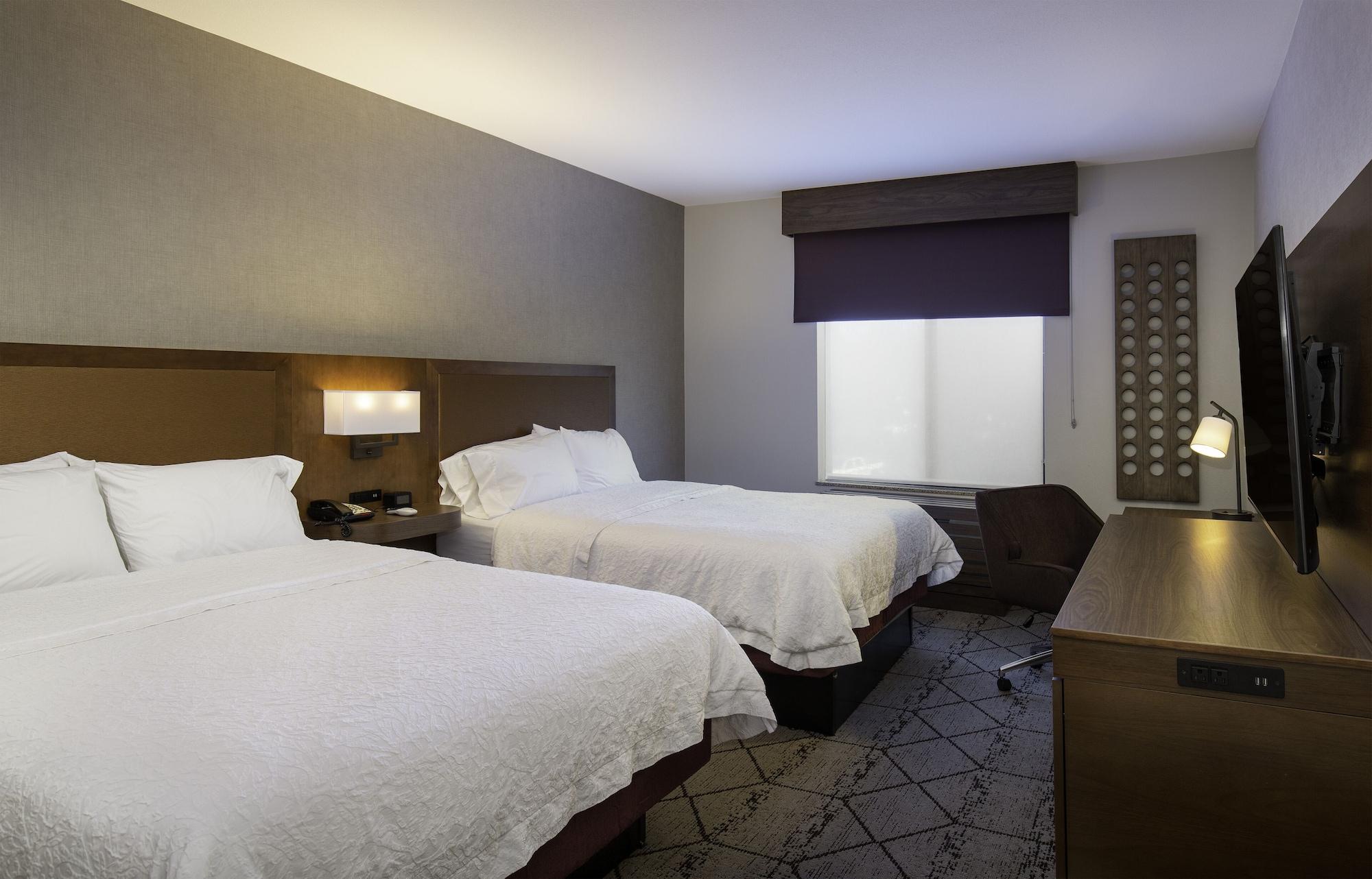 Hampton Inn & Suites Windsor-Sonoma Wine Country Exteriör bild