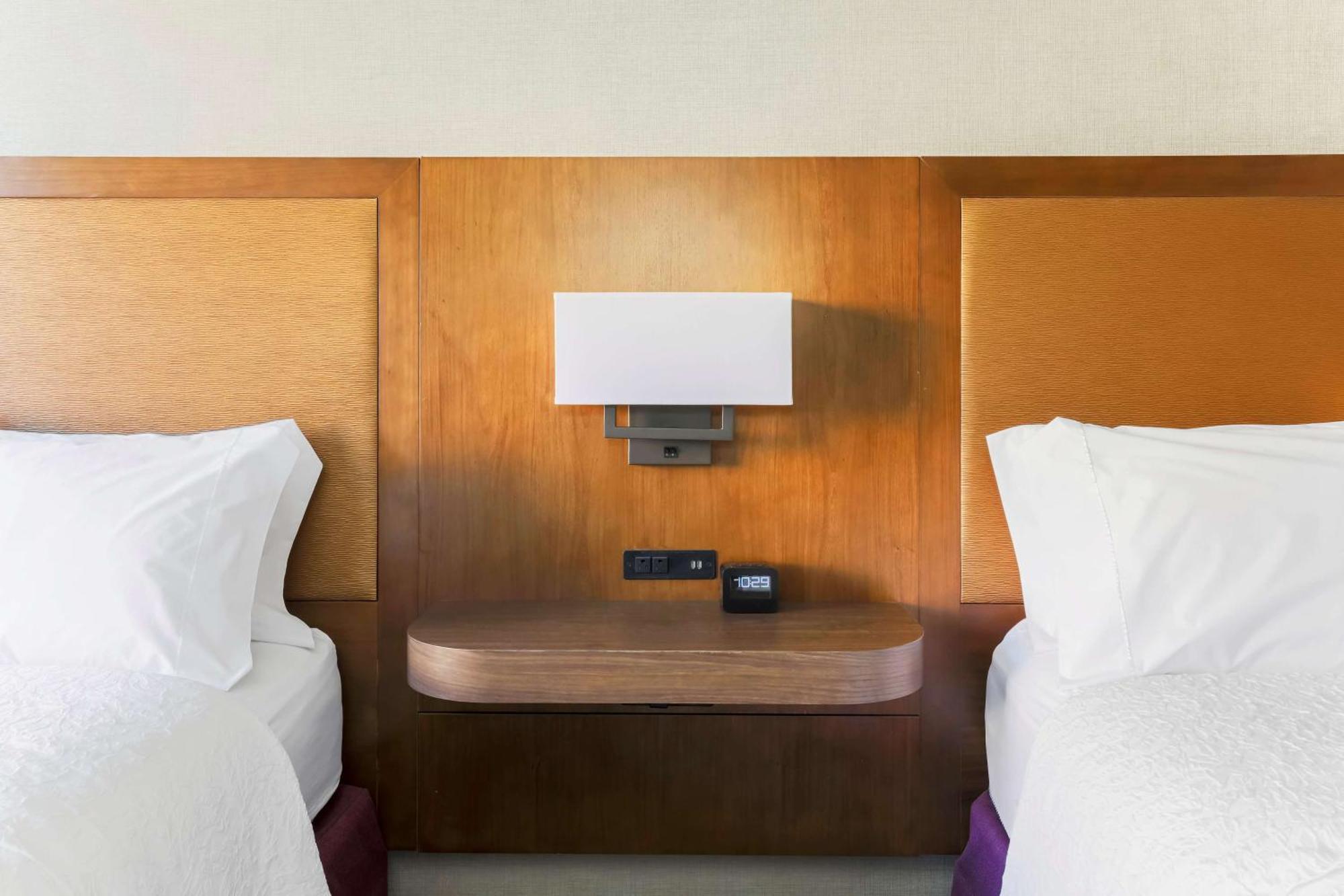 Hampton Inn & Suites Windsor-Sonoma Wine Country Exteriör bild
