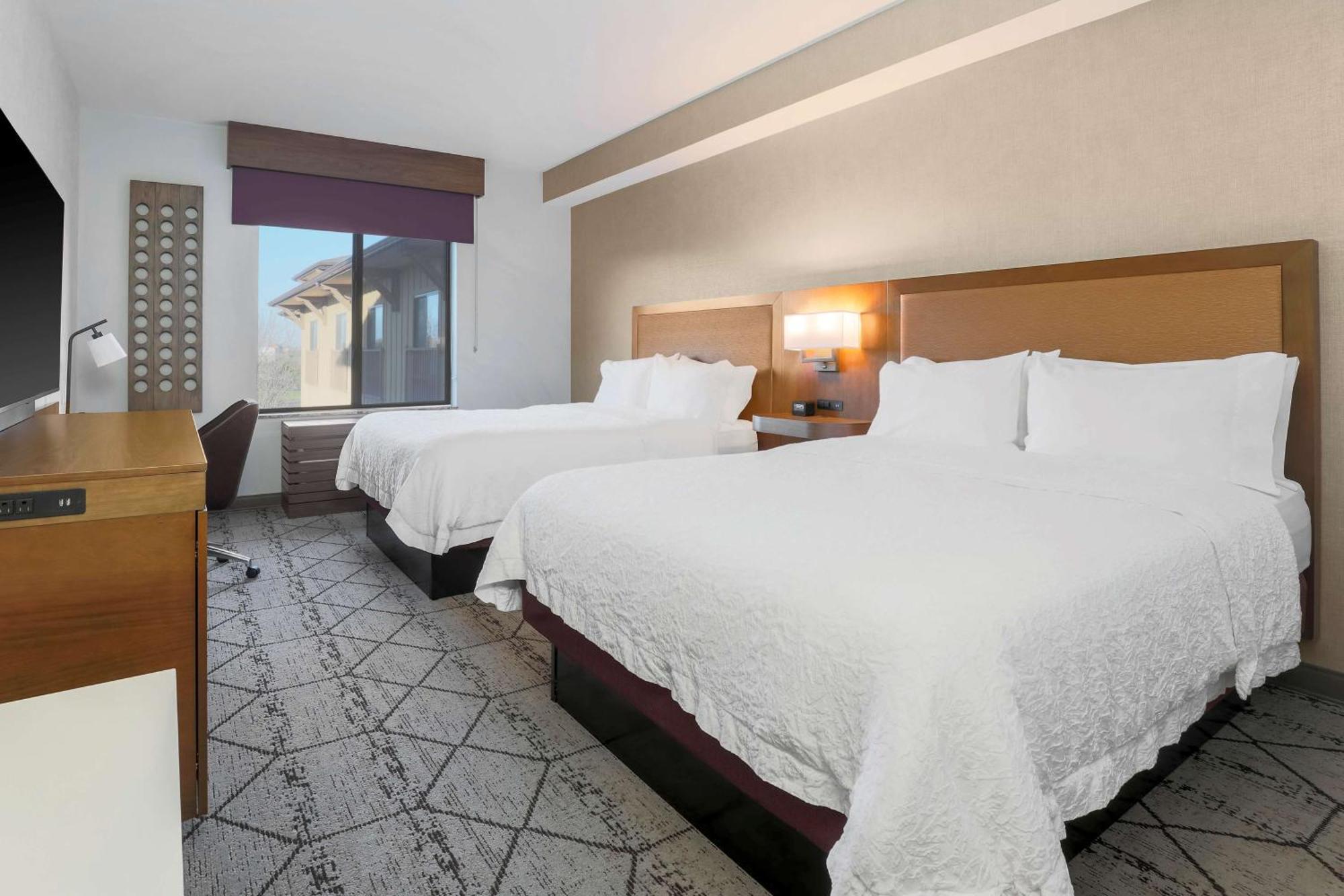 Hampton Inn & Suites Windsor-Sonoma Wine Country Exteriör bild