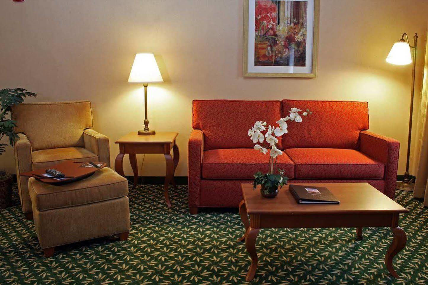 Hampton Inn & Suites Windsor-Sonoma Wine Country Exteriör bild